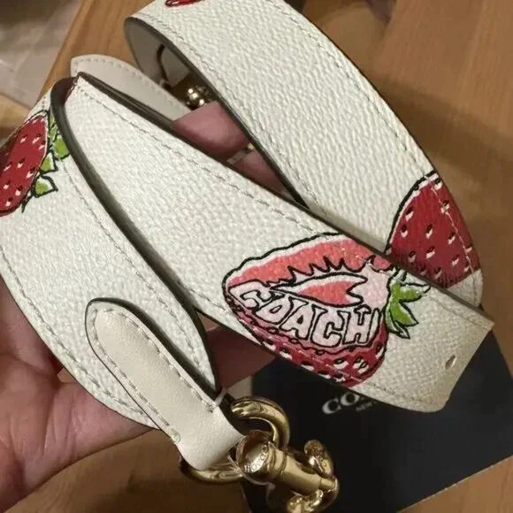 NWT Coach Strawberry Print Reversable Strap - Picture 5 of 5